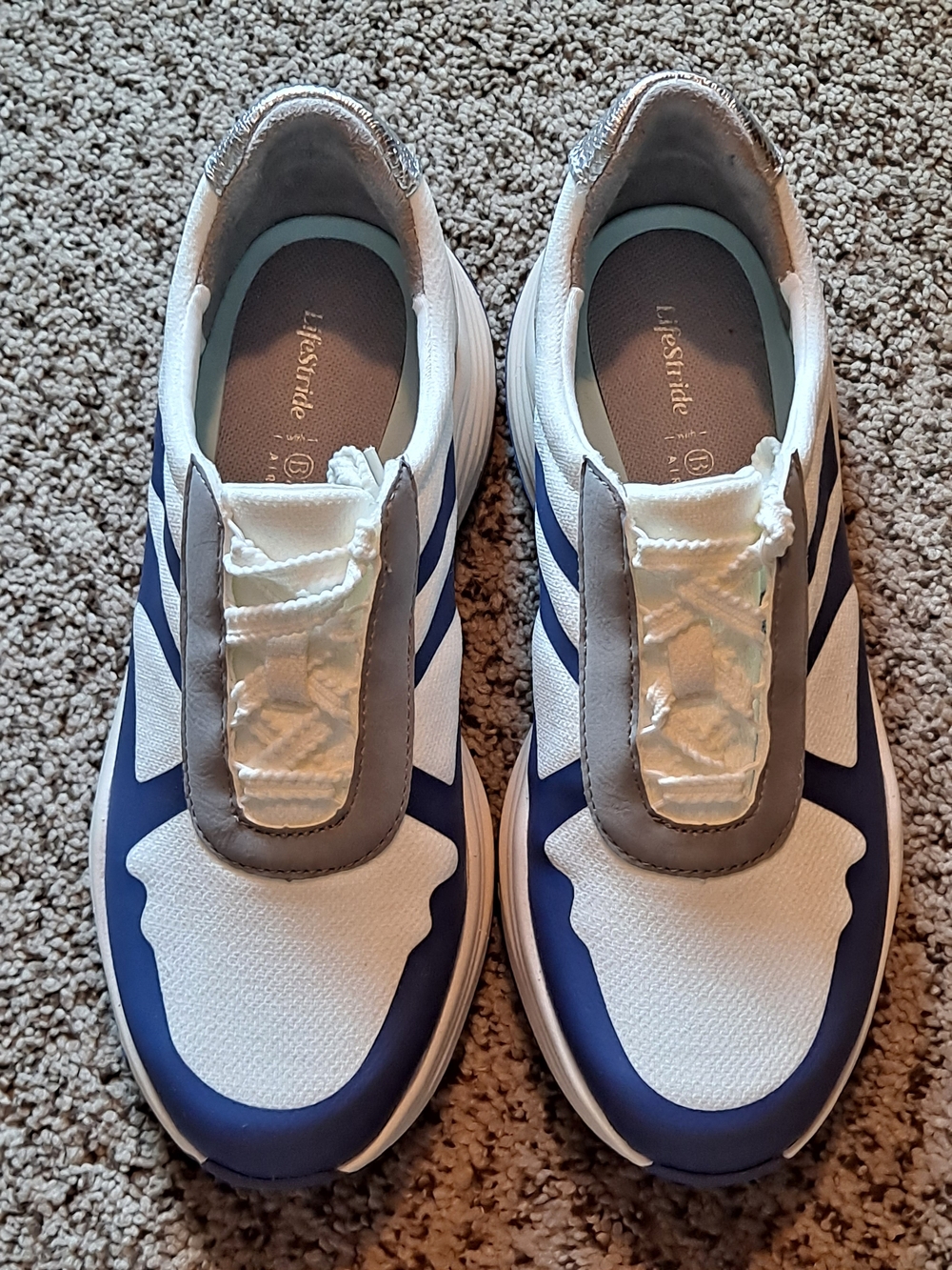 Life Stride Bzees Air Step Women’s White and Blue Slip-On Sneakers Size 9 - Picture 3 of 8
